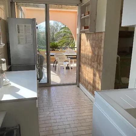 Vintage De 54m2 Avec Terrasse De 37m2 Vue à * Sète